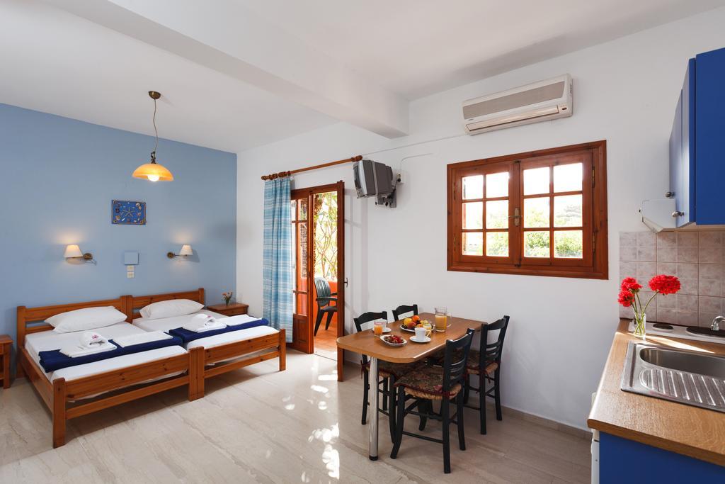 Flisvos Rooms بلاكاس الغرفة الصورة